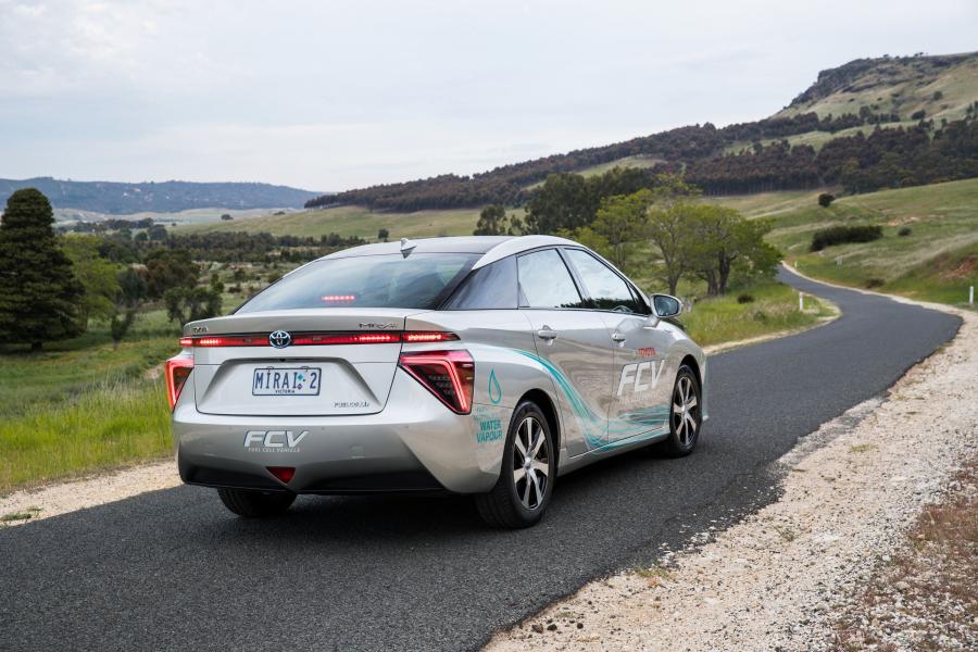  Toyota Mirai 2016 года  (AU) (фото 9 из 15)